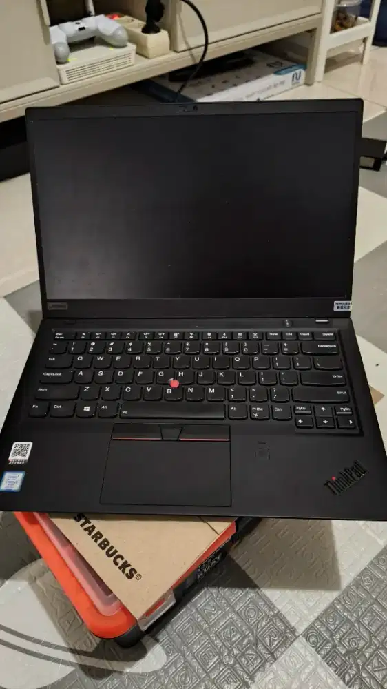 Laptop Ringan Lenovo Thinkpad X1 Carbon Gen-6th Core i7-8650U 16/256