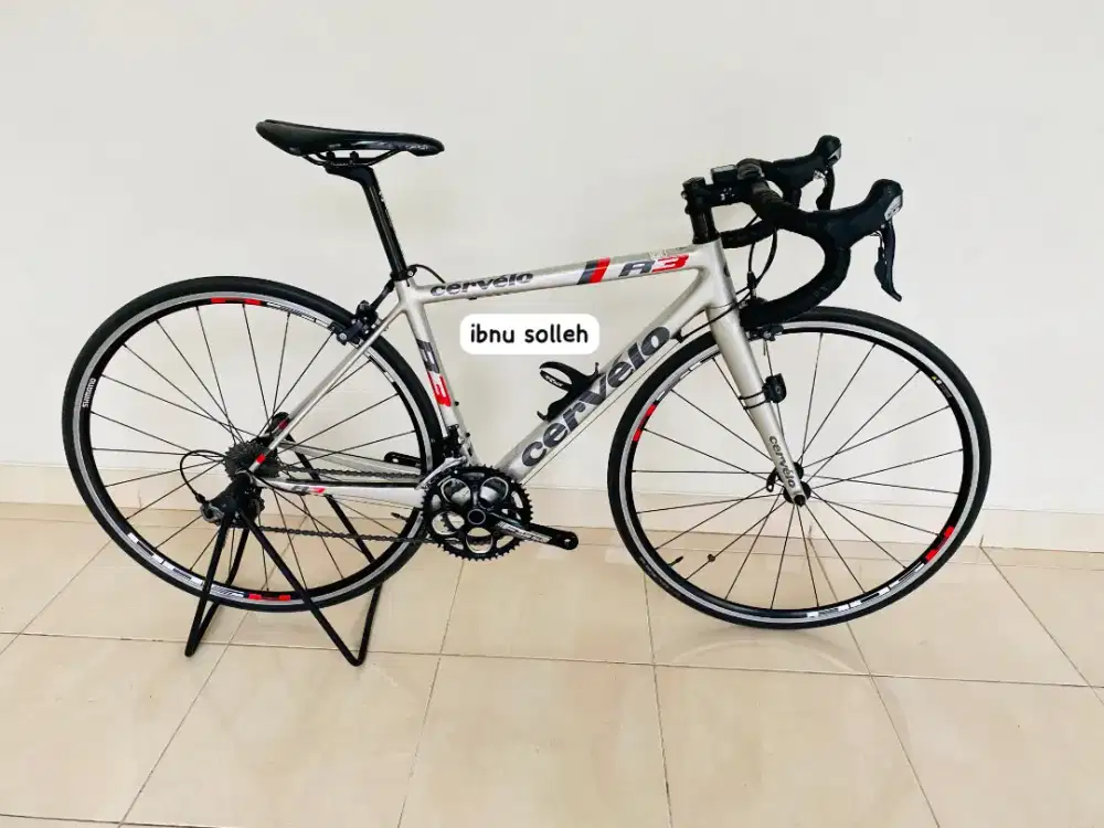 sepeda roadbike cervelo R3 carbon