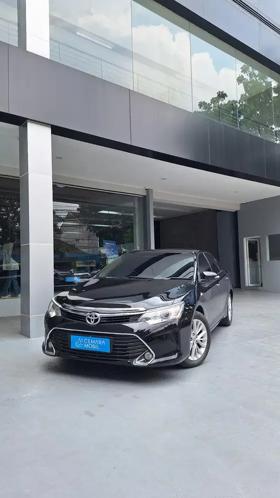Toyota Camry V 2017