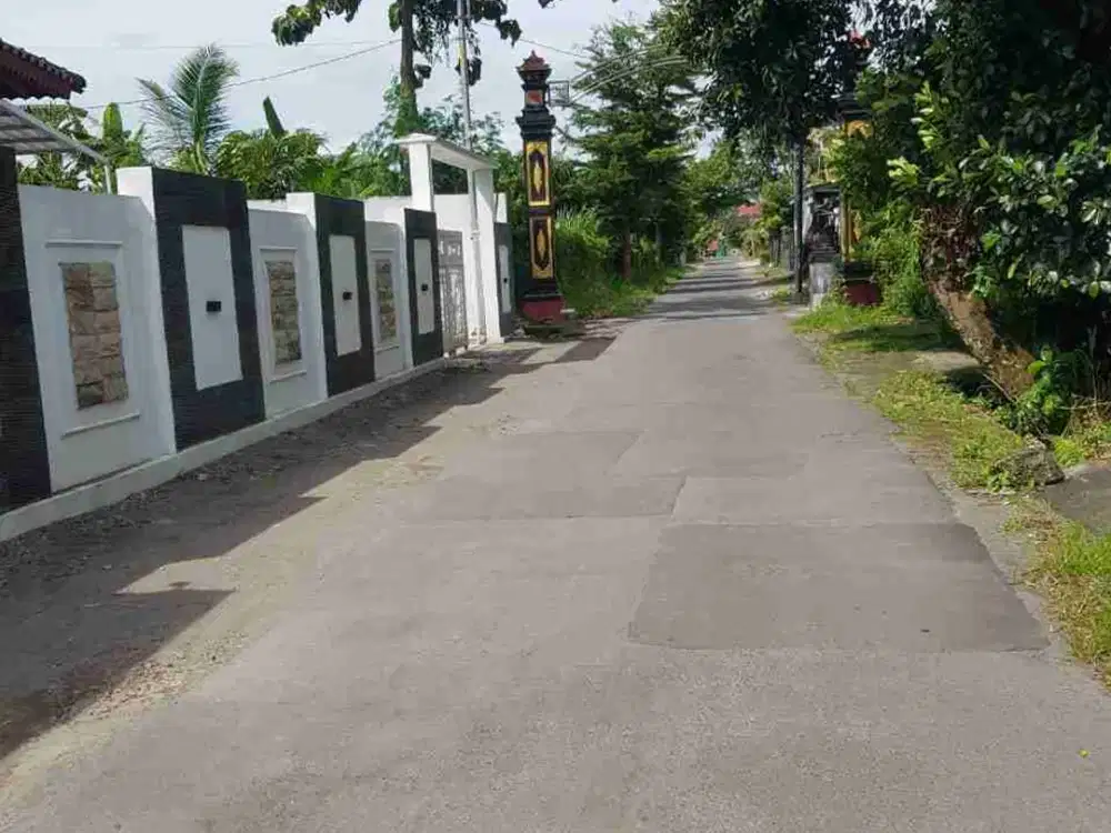 RUMAH MEWAH DI SEDANGTIRTO BERBAH