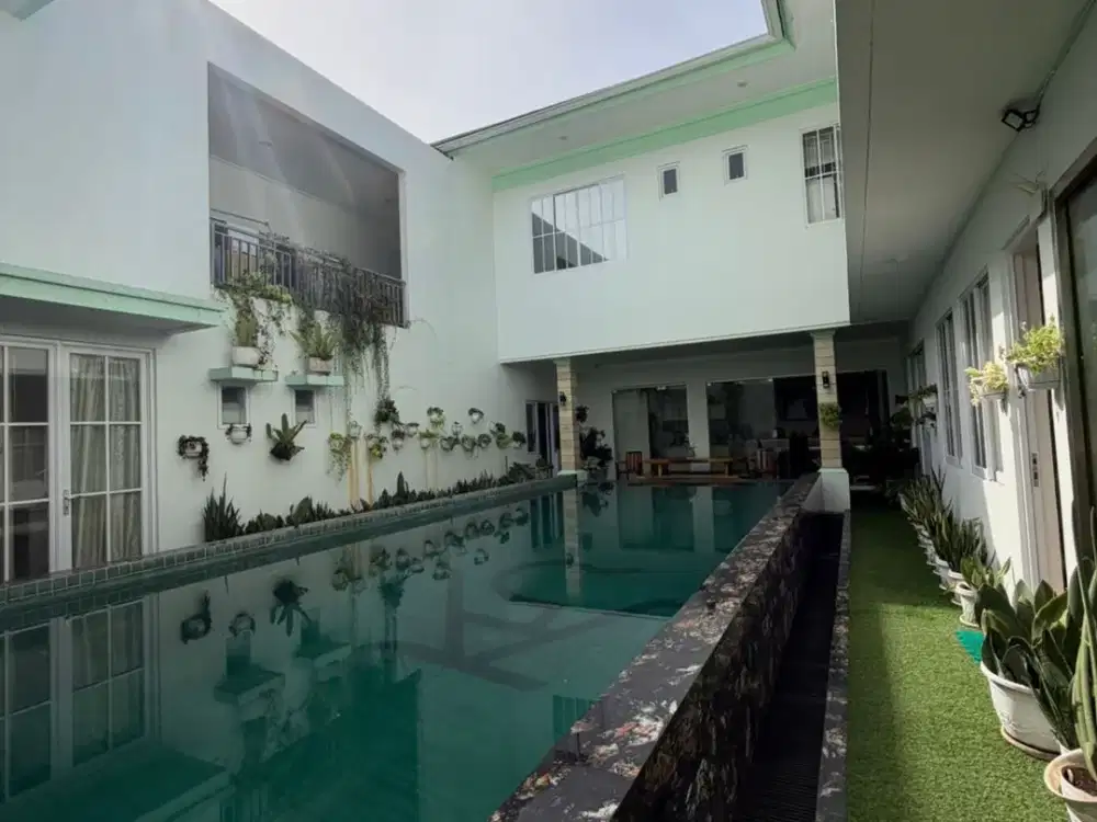 di jual rumah di alam sutera