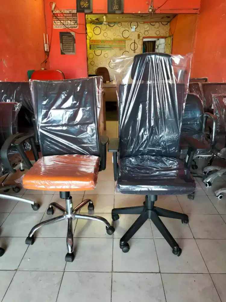 Kursi direksi dan kursi hadap