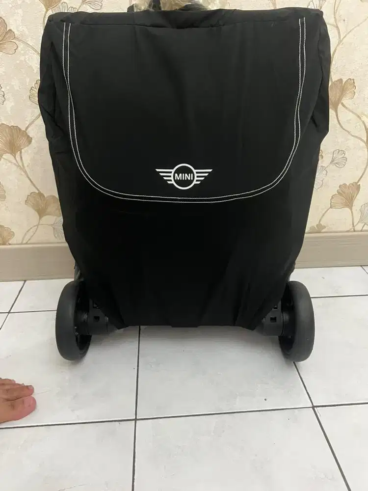 DI JUAL STROLLER MINI EASY WALKER DAN BOUNCER NUNA