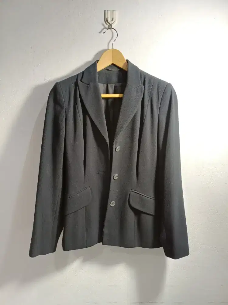 Black blazer principles