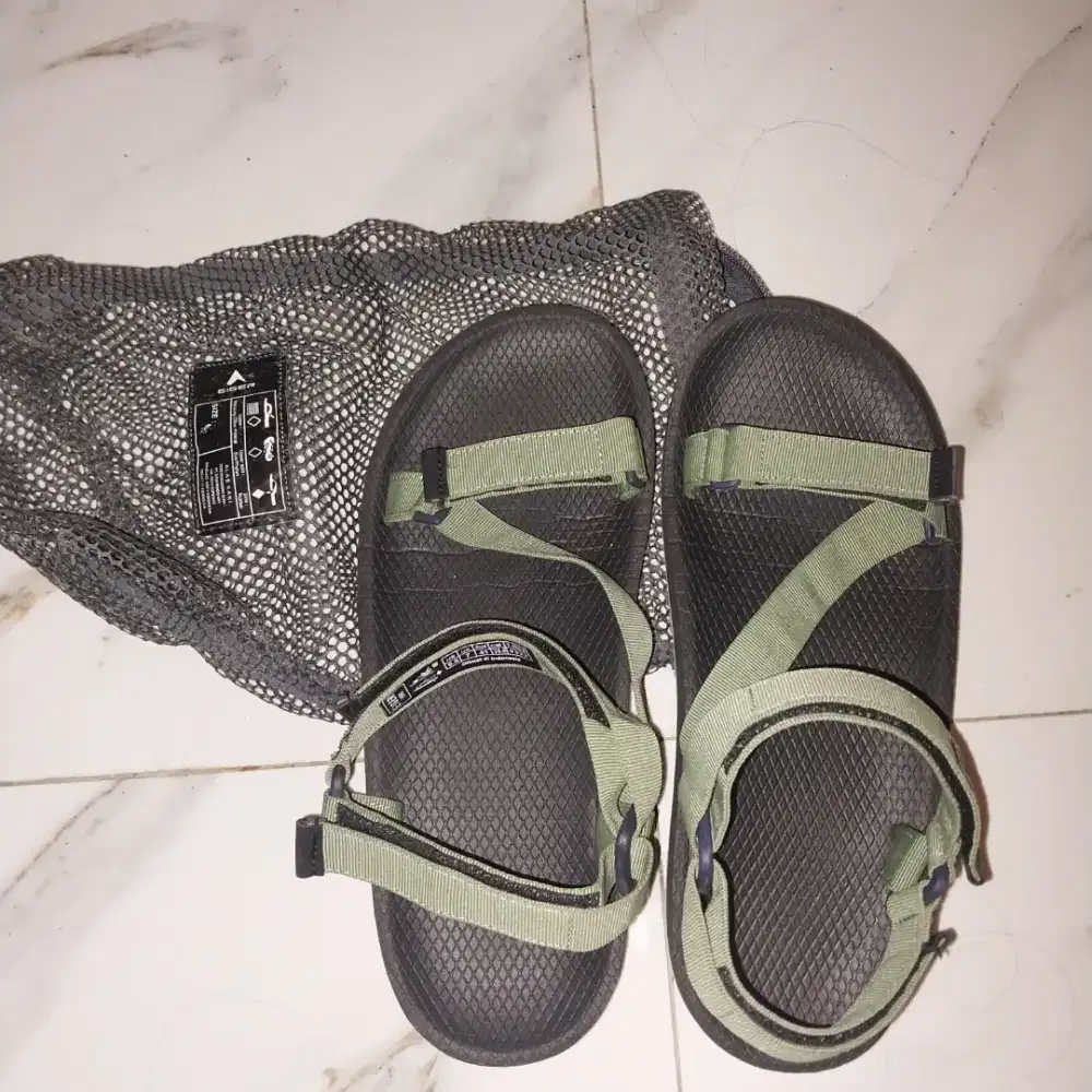 Sendal gunung eiger original