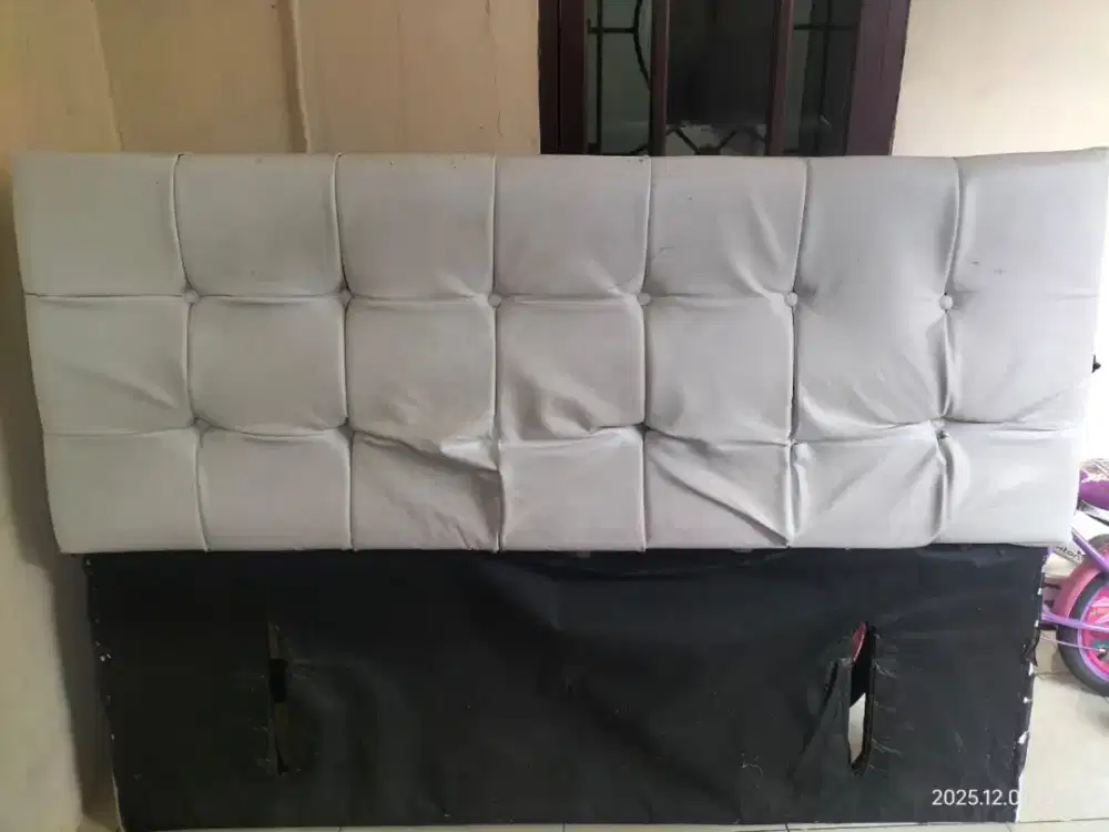 DIVAN BERKUALITAS, KUAT