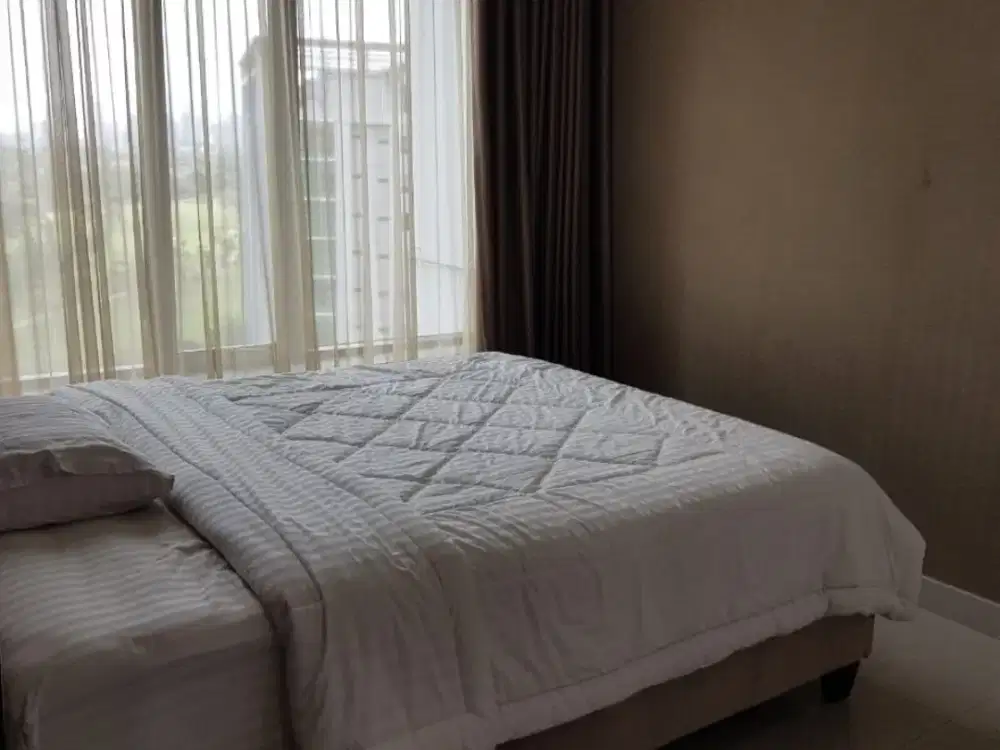 Dijual Murah Apartemen Hamptons Park Tipe 2+1 Kamar Tidur Semi Furnished