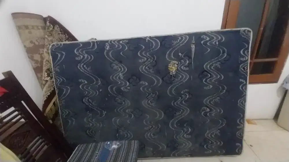 Kasur Bekas Pemakaian pribadi