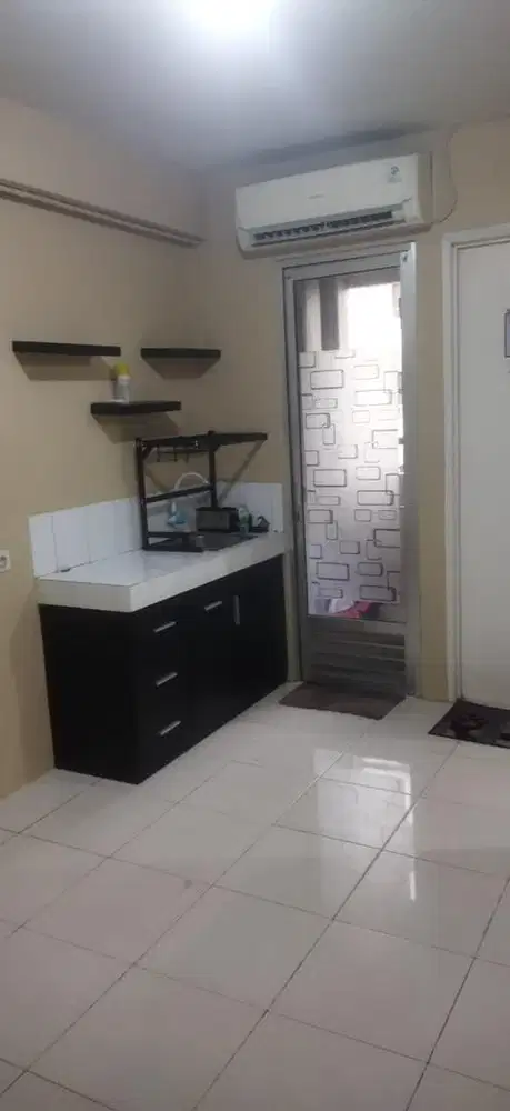 Disewakan per Tahun pemilik langsung T.Jasmine unfurnished dengan 2 AC