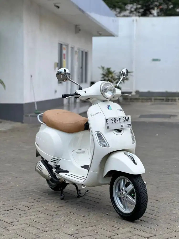 LX 150 2V 2011 WHITE