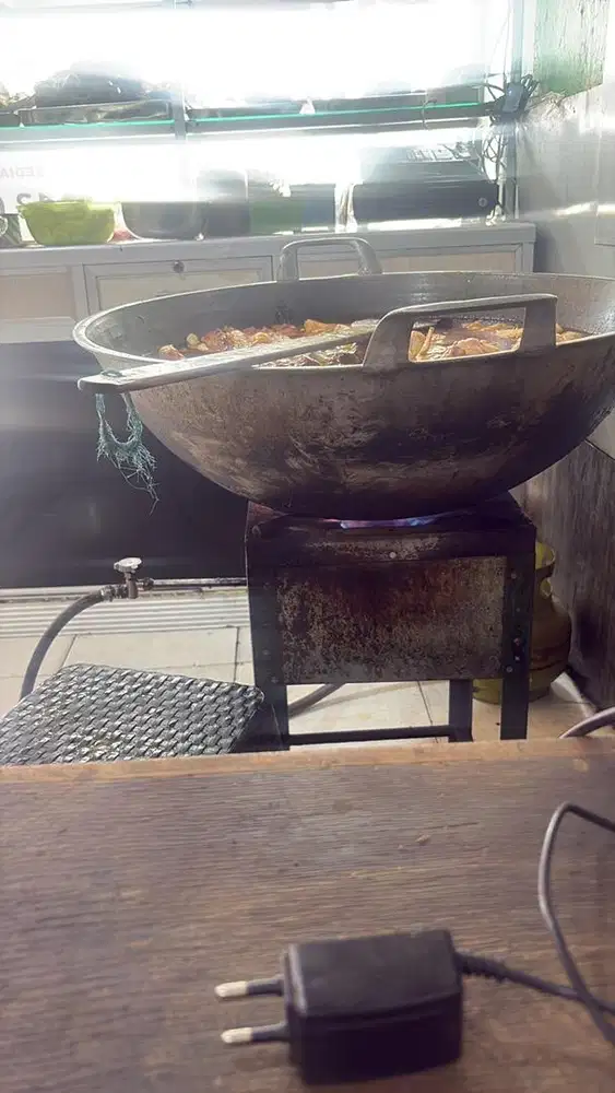 Karyawan nasi bebek