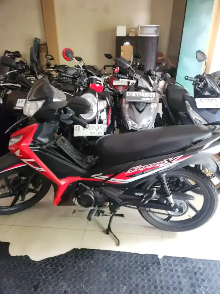 Supra 125 cw f1 2022 hitam merah Gbm