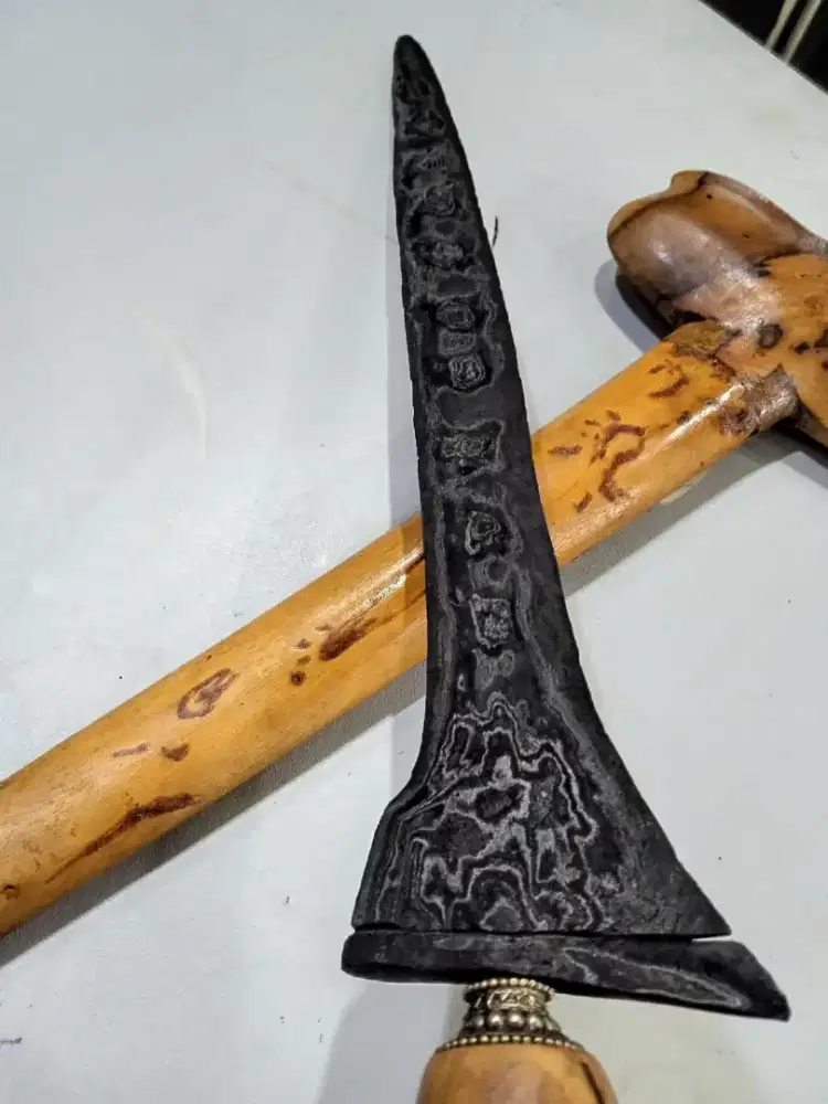 Keris jawa sepuh brojol pamor Melati sinebar Tangguh Majapahit ASLI