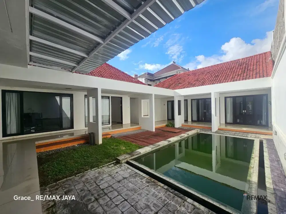 Villa 6 Bedroom Near to School For Rent, at Tukad Badung, Renon Area