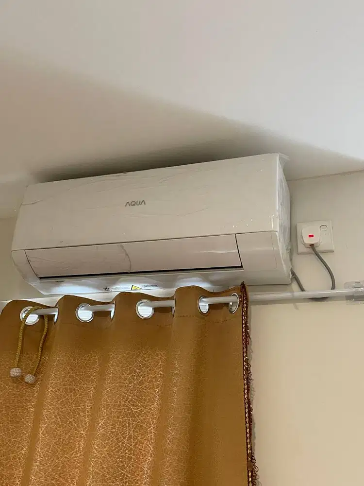 AC Aqua 1/2 0,5 PK - Kondisi seperti baru