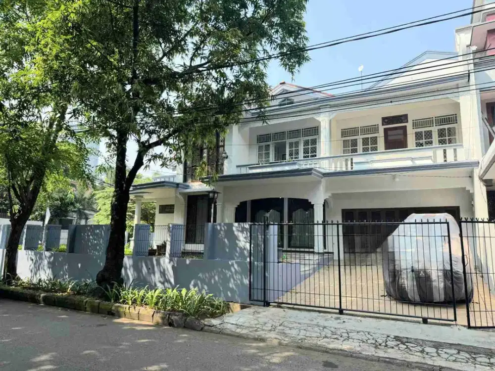 Rumah hook disewakan cocok untuk kantor atau hunian keluarga di Bintaro Sektor 6