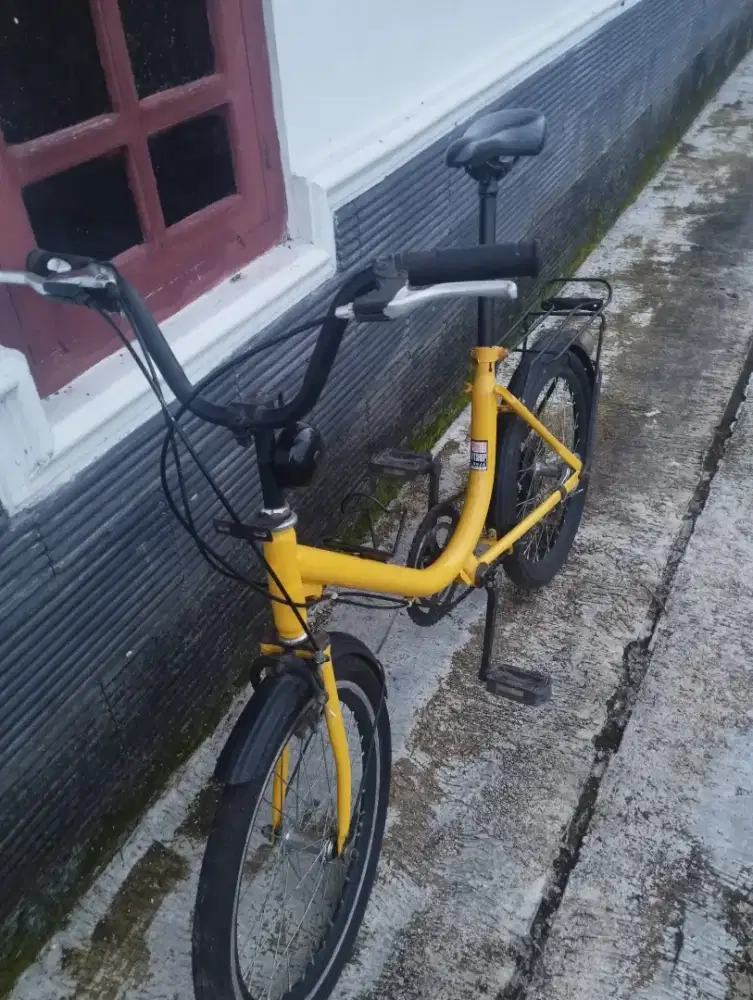 Sepeda minion jepang retro