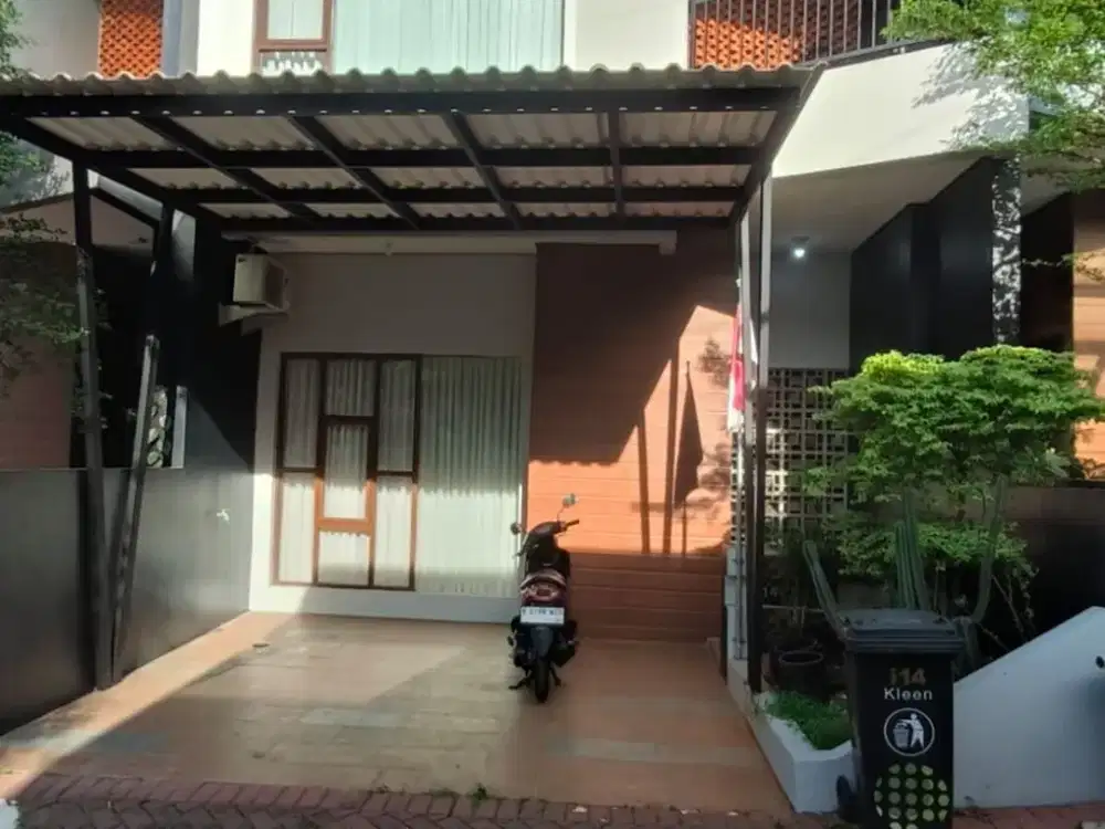 Rumah Strategis 15 Menit ke Stasiun Serpong 2 Lt Bebas Banjir J-39295