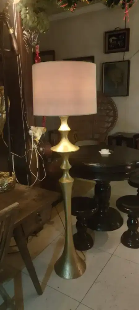 Standing Lamp (lampu berdiri) murah
