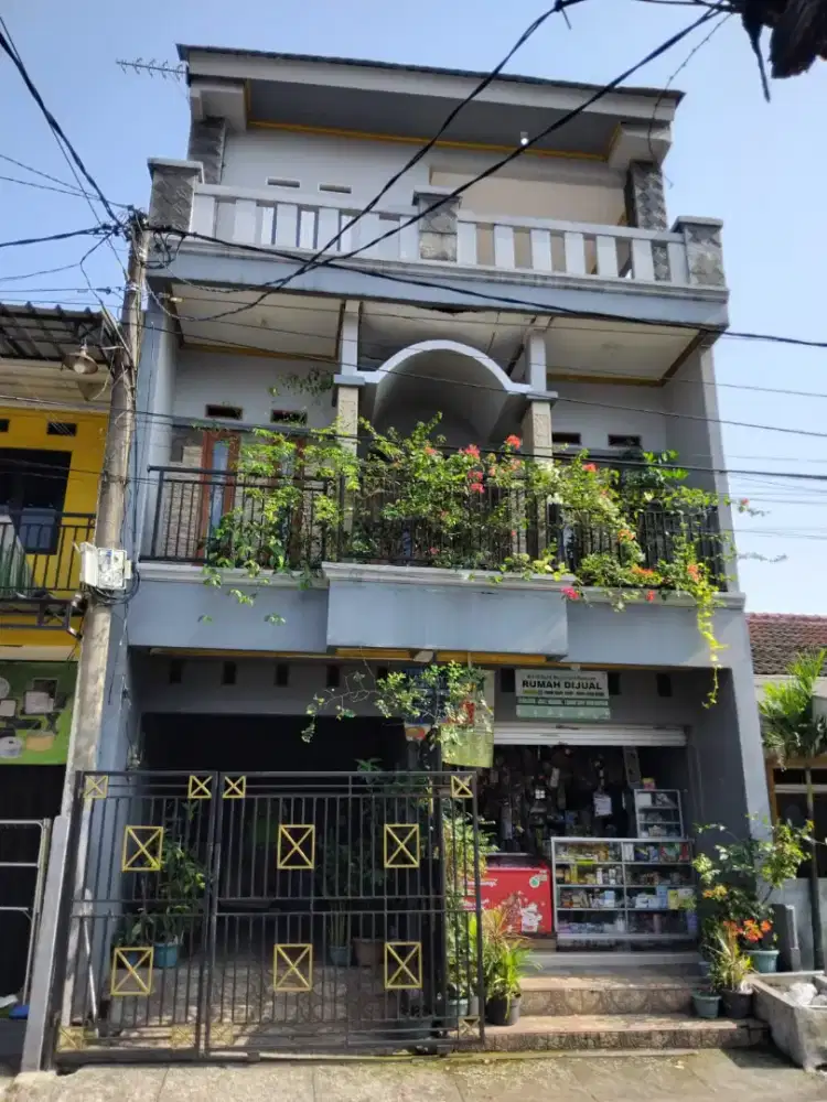 Di Jual Rumah Di Ciomas Permai 3 Lantai