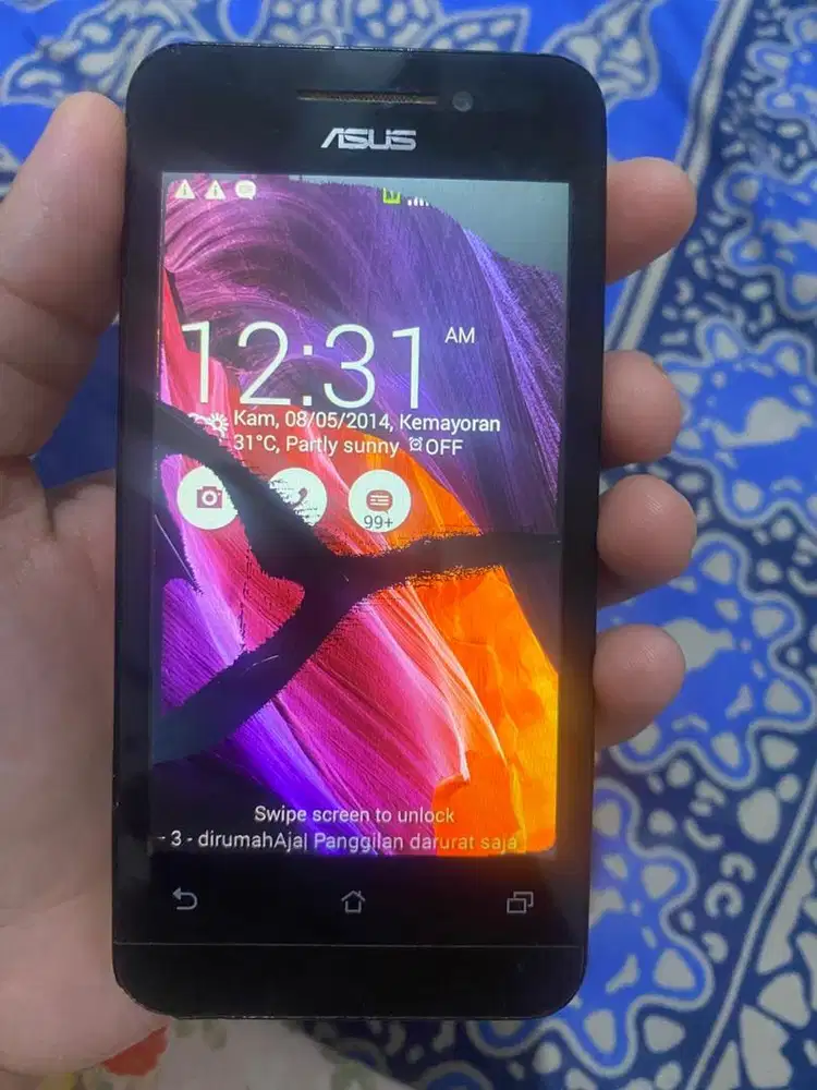 Asus zenfone 4 ada dus