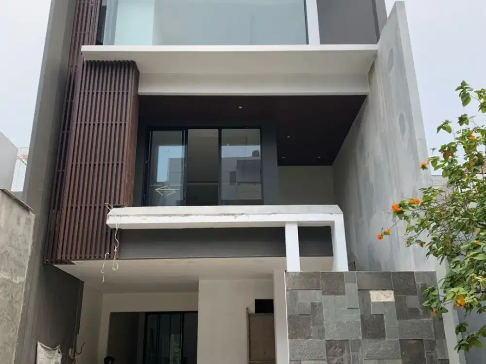 Dijual rumah Baru Milenial di Permata Buana. Spek tinggi