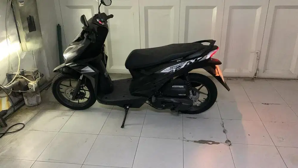 HONDA BEAT SECOND LIKE NEW MULUS KM SUPER RENDAH