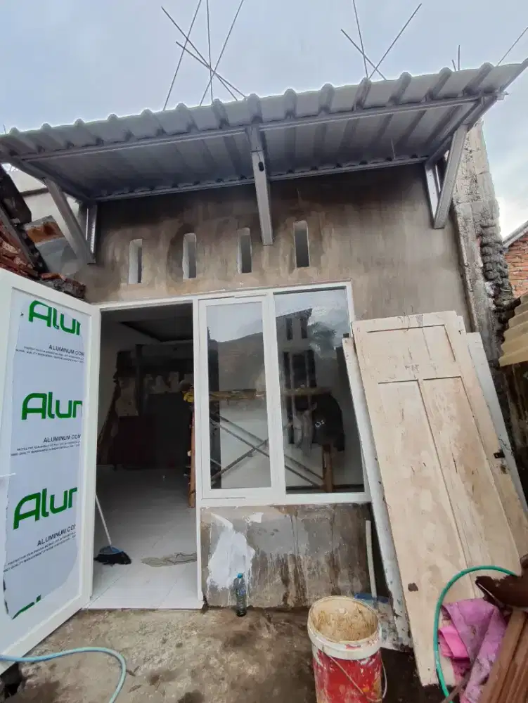 Pintu bekas bahan jati