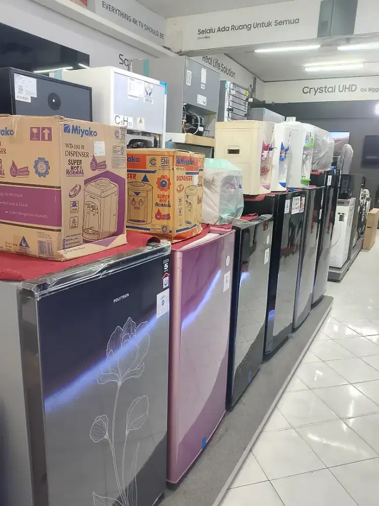 kulkas, mesin cuci, dispenser, TV