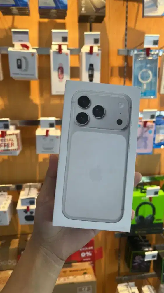 Iphone 17 Pro Silver 256 Gress Segel Box