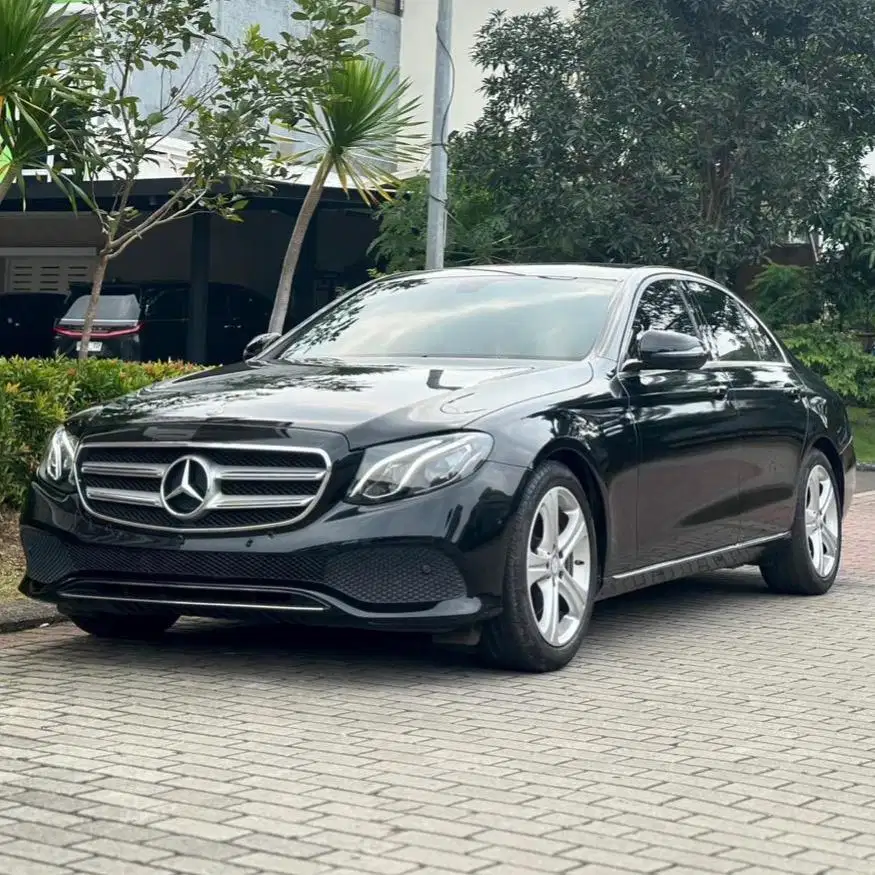 (CASH) Mercedes Benz E250 W213 2017