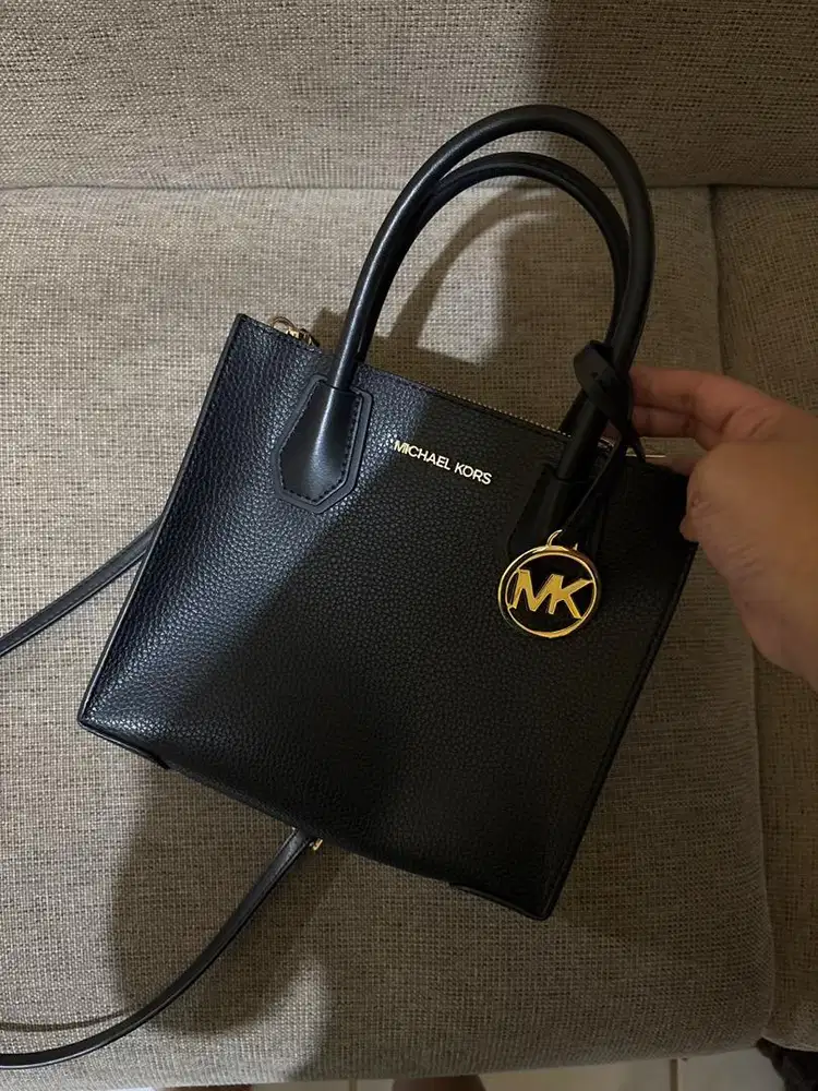 sling bag michael kors - HSC 2025