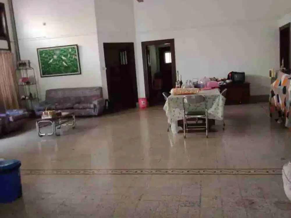 Jual Rumah Strategis Pusat Kota