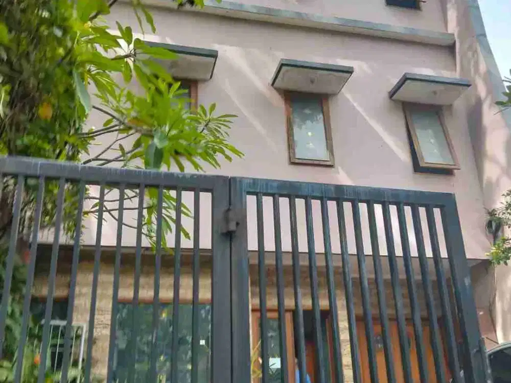 Dijual rumah dan kost di Tanah Abang Jakarta Pusat