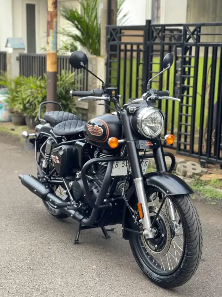Royal Enfield bullet 350 limited edition Black Gold like new 2024