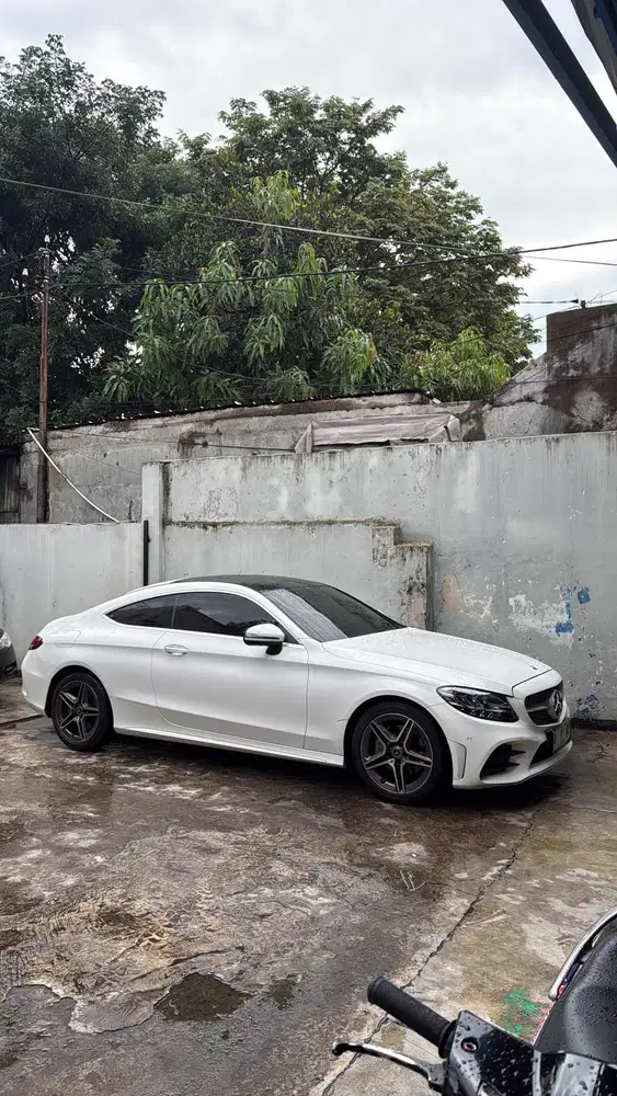 Mercedes-Benz C200 2020 Bensin