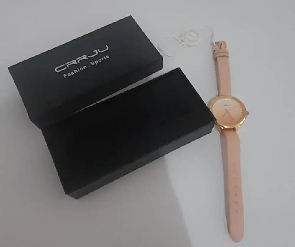 Jam Tangan Wanita CRRJU