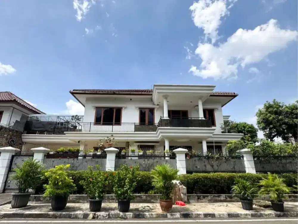 Dijual Rumah Mewah Posisi Hook Di Kayu Putih Jakarta Timur