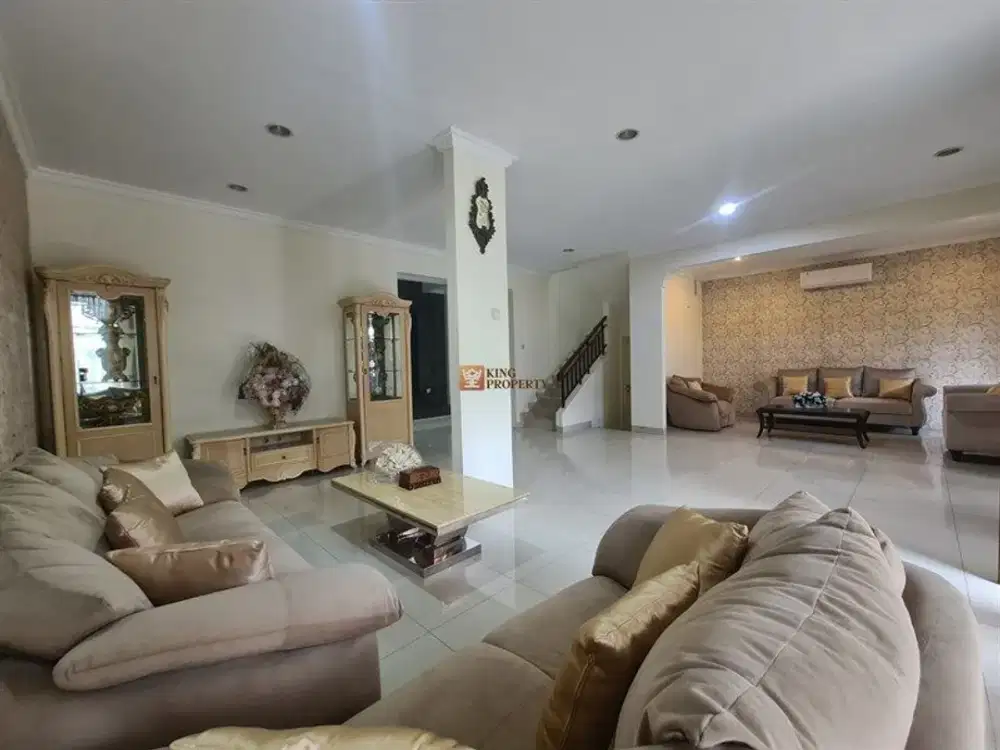 Disewakan Segera! Rumah 2,5 Lantai Luas 239m2 Puri Mansion Furnish, Dekat RSPI, Lippo Mall Puri Dan Pintu Toll