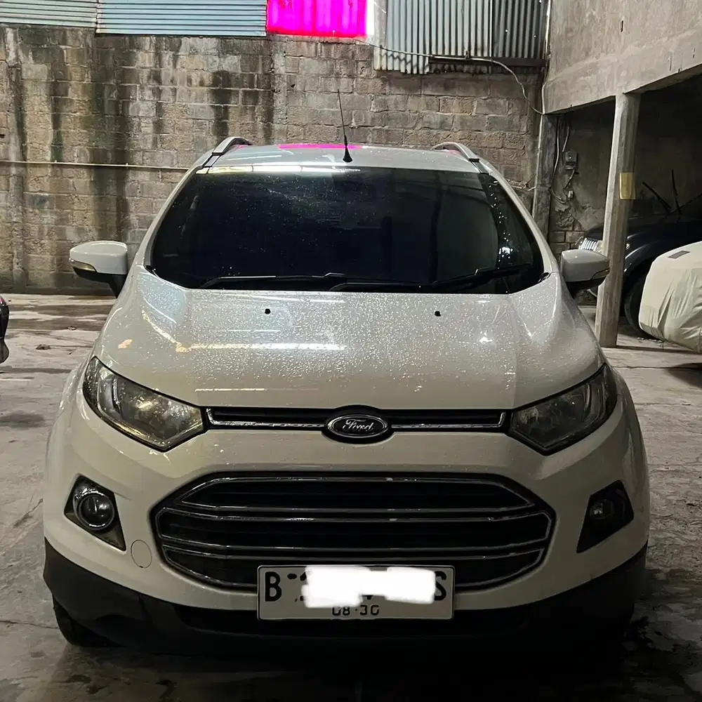 Ford Eco Sport 1.5 Titanium (Tipe tertinggi)  2014 Bensin