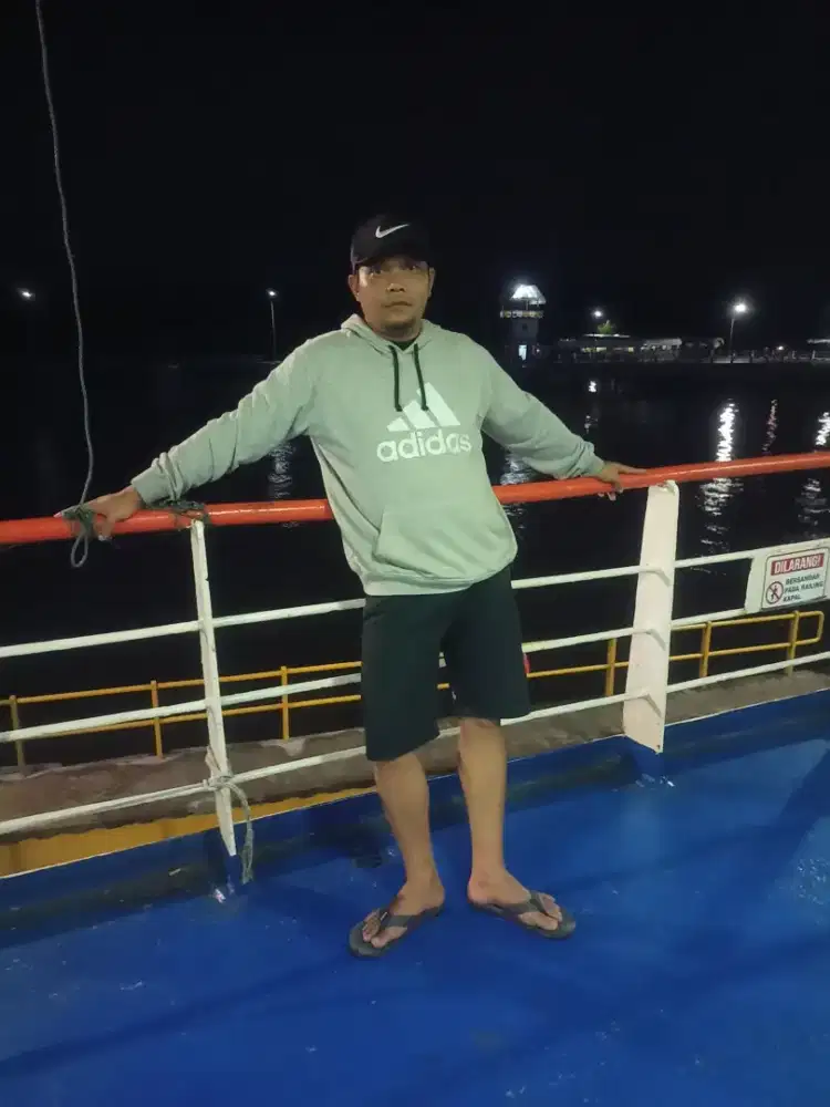 Assalamualaikum yang butuh supir pribadi saya siyap