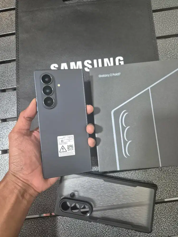 Samsung Z Fold 7 12/512gb sein jetblack like new