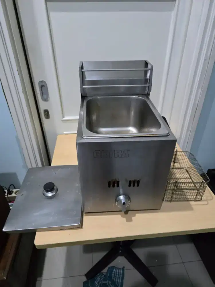 Jual Air Fryer untuk menggoreng dengan minyak