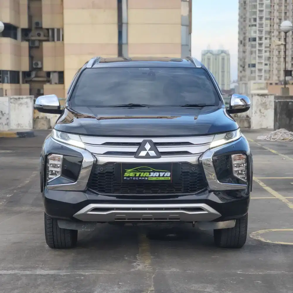 PAJERO DAKAR 2022 HITAM 4×2