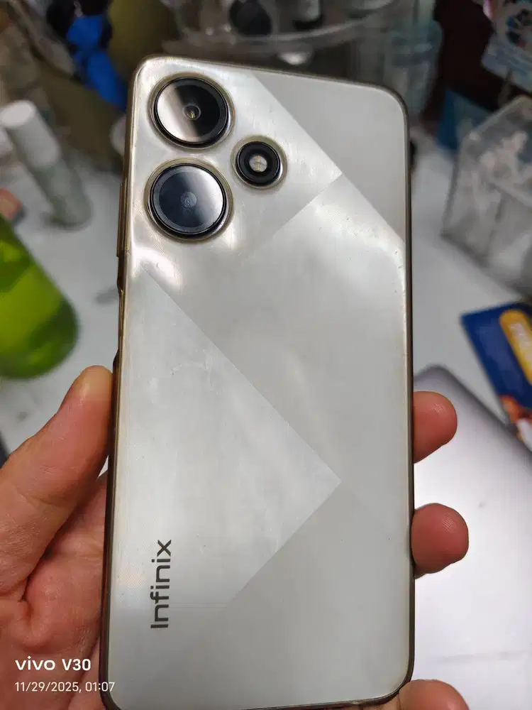 Infinix hot 30i, 8+8/128