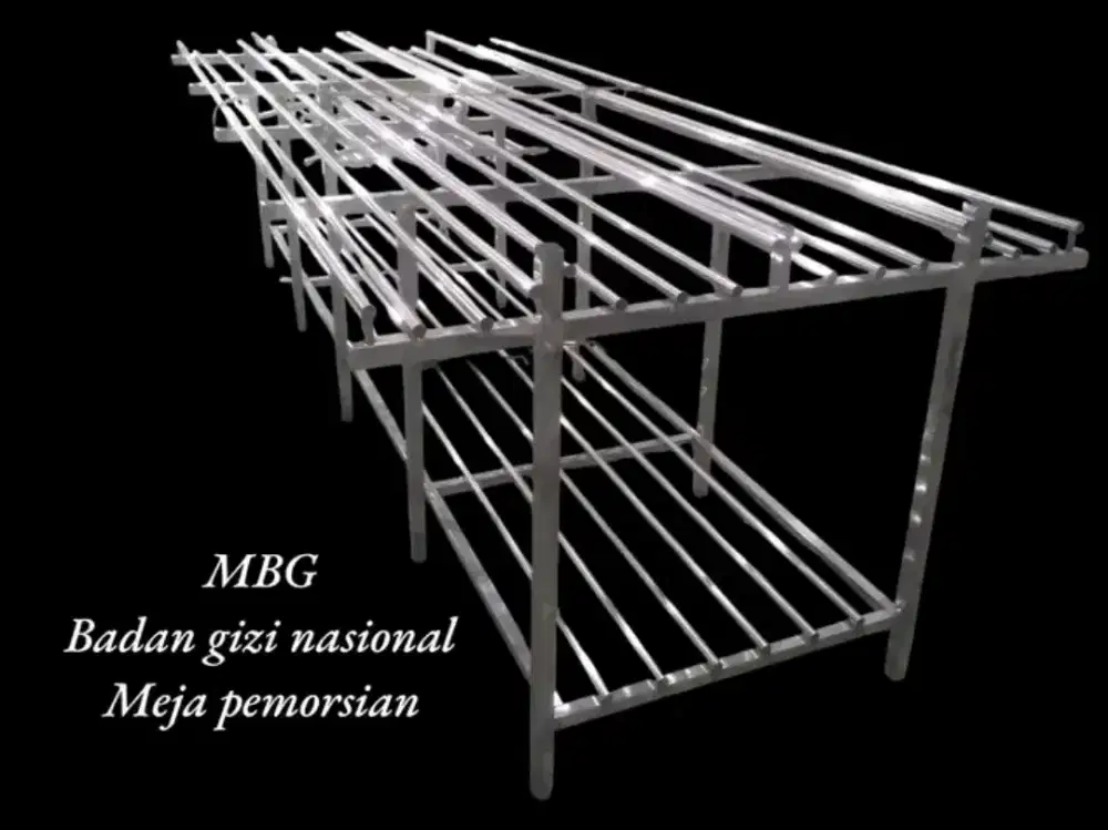 Meja pemorsian dapur mbg