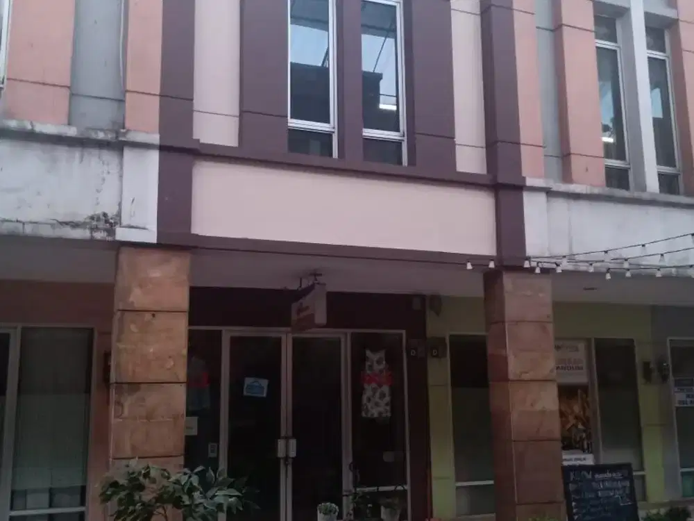Dijual Ruko Strategis Lokasi Premium Cocok Untuk Usaha di BTC Sektor 7 – Bintaro Jaya Tangerang Selatan