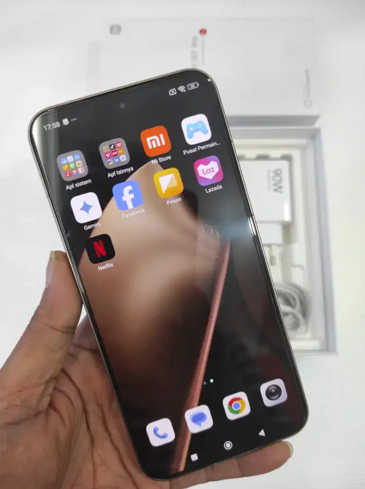 Xiomi mi 15 T pro 
Garansi Resmi
Mulus 99%
Ram 12//512
Fullset origina