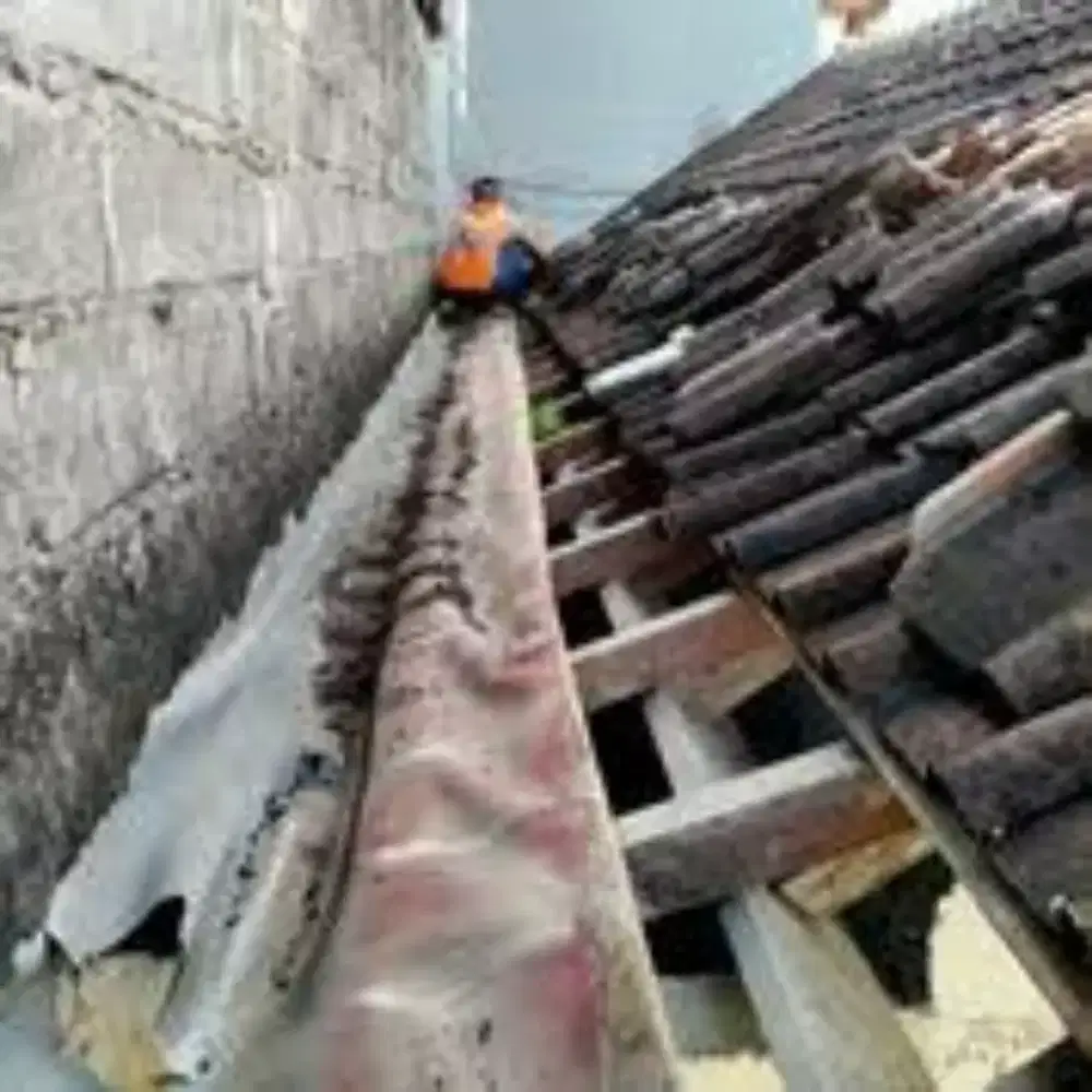 Jasa tukang bangunan dan renovasi atap bocor pasang keramik dan dll
