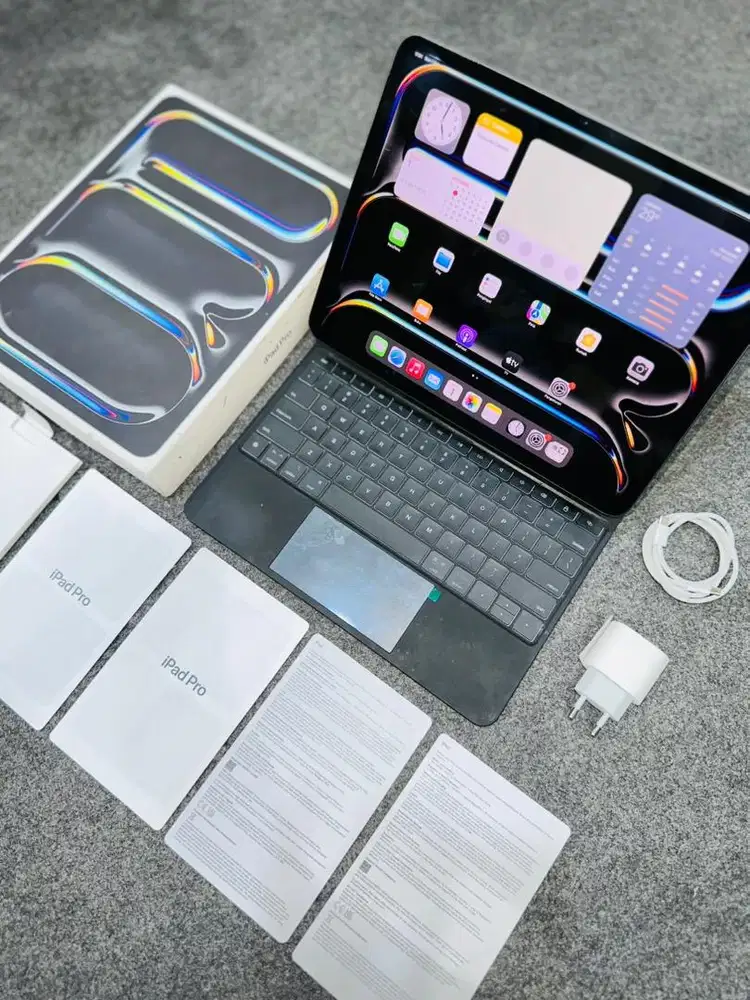 iPad Pro M4 13 256GB iBox bonus Magic Keyboard